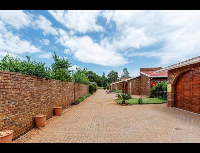 3 BEDROOM HOUSE FOR SALE IN DALVIEW
